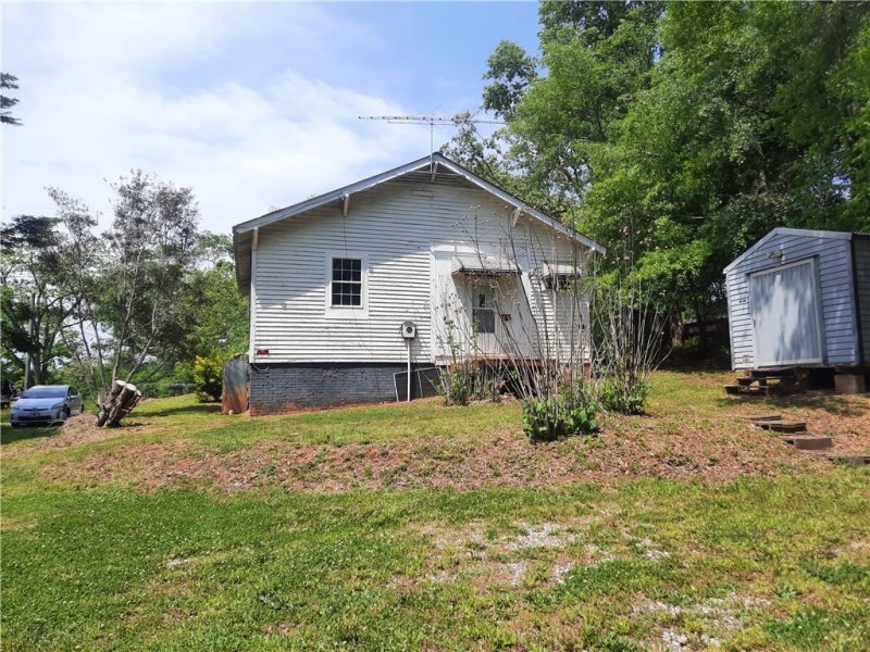 Property image 3 at 8 Ames Street, Seneca, SC 29678
