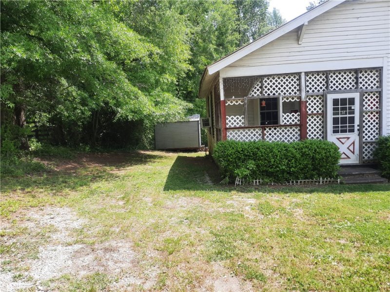 Property image 4 at 8 Ames Street, Seneca, SC 29678