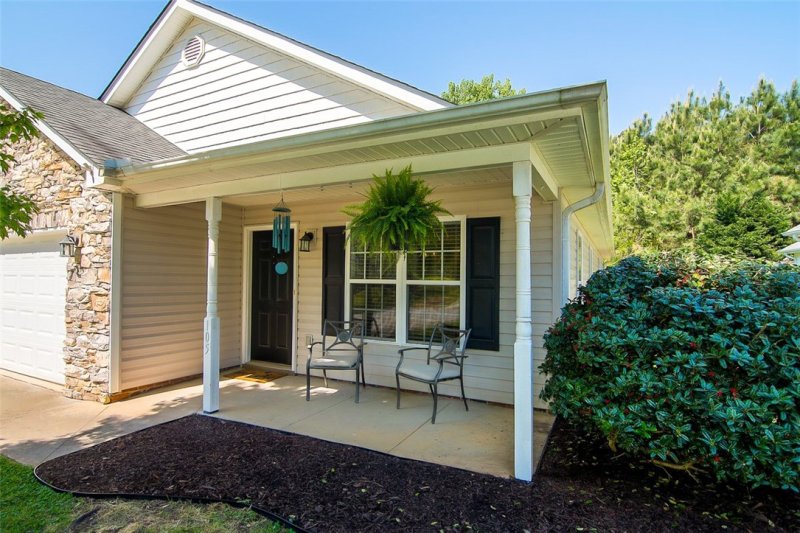Property image 2 at 105 Rudolph Court, Anderson, SC 29625