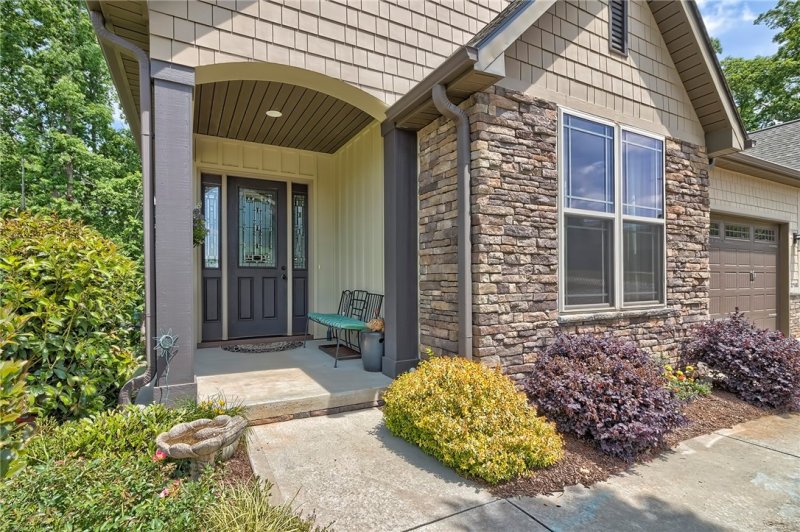 Property image 4 at 3238 Championship Drive, Seneca, SC 29678