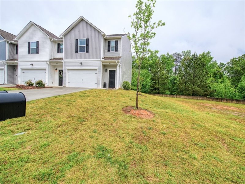 Property image 2 at 142 Heritage Place Drive, Pendleton, SC 29670