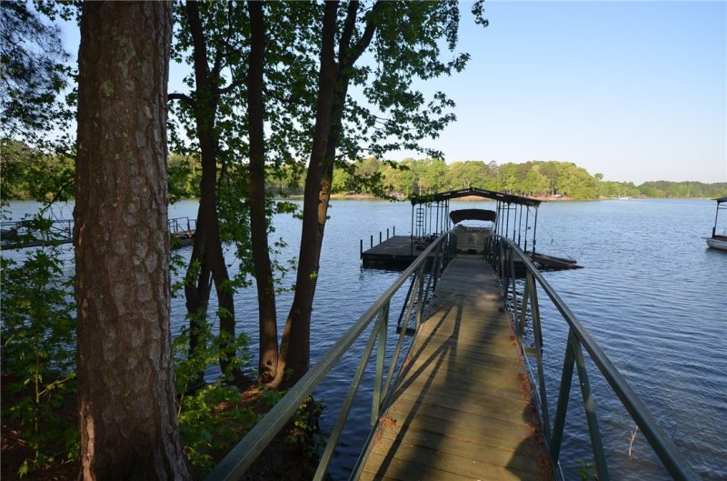 Property image 2 at 402 Dogwood Lane, Townville, SC 29689