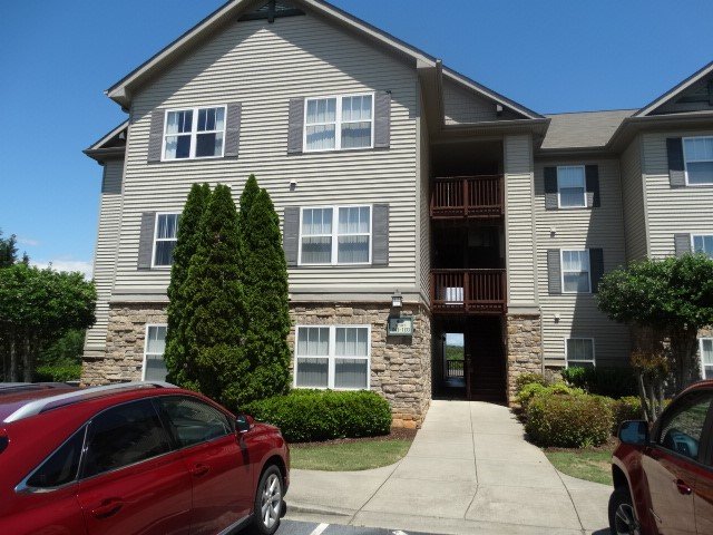 Property image 2 at 1113 Harts Ridge Drive, Seneca, SC 29678