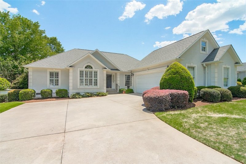 Property image 2 at 157 Bradley Park, Anderson, SC 29621