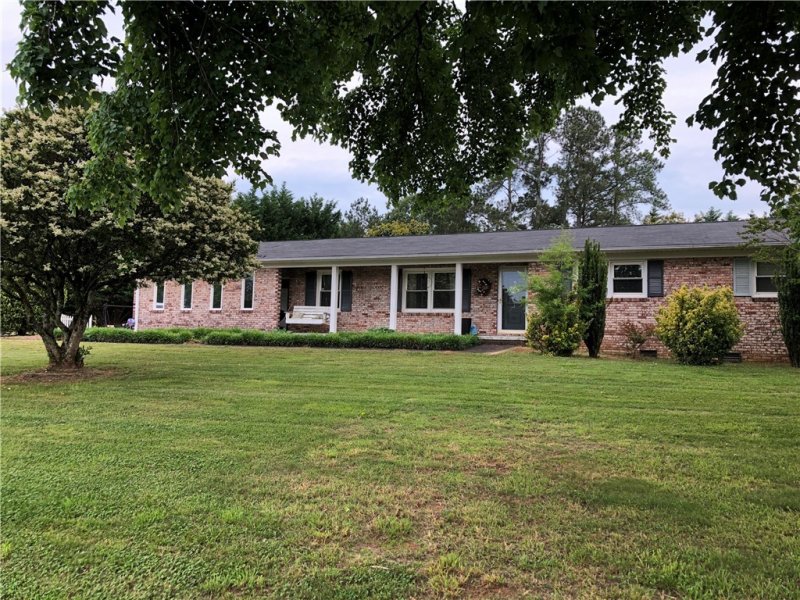 702 S Crestview Drive