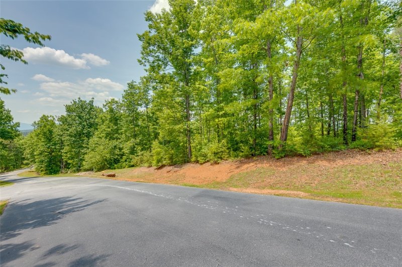 Property image 5 at 210 Cliffside Trail, Pickens, SC 29671