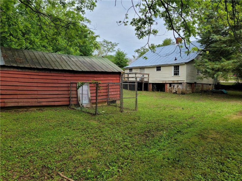 Property image 2 at 8 Stevenson Street, Pelzer, SC 29669