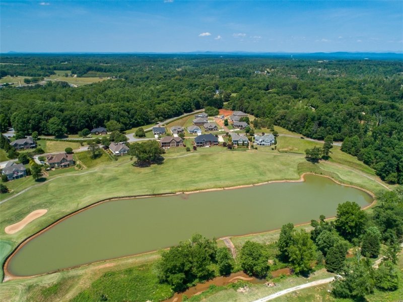 Property image 3 at 512 Dye Drive, Seneca, SC 29678