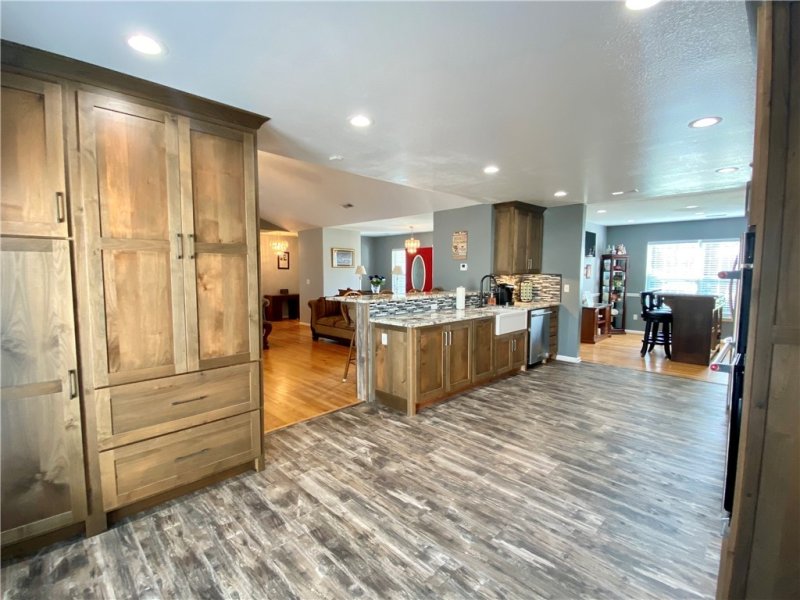 Property image 4 at 125 McClain Lake Drive, Anderson, SC 29621