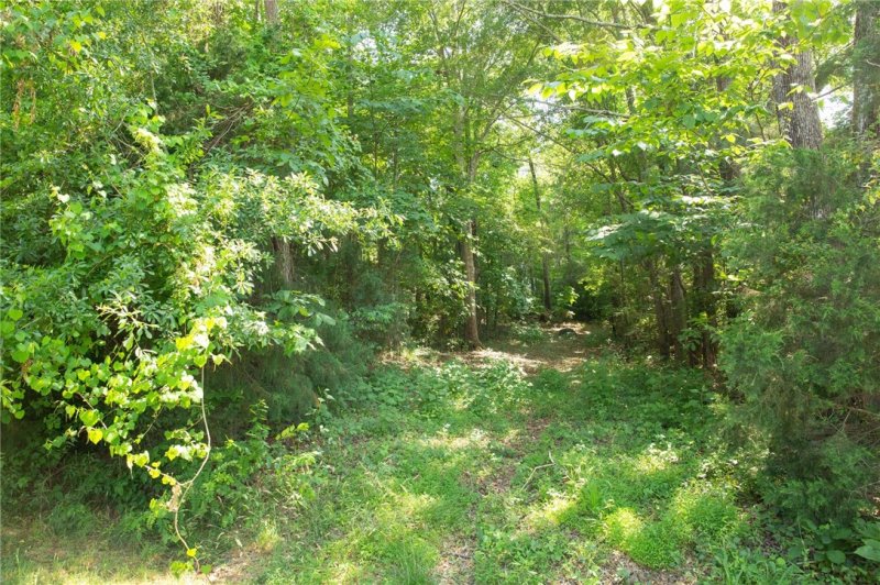 Property image 2 at 1905 Cross Creek Drive, Seneca, SC 29678