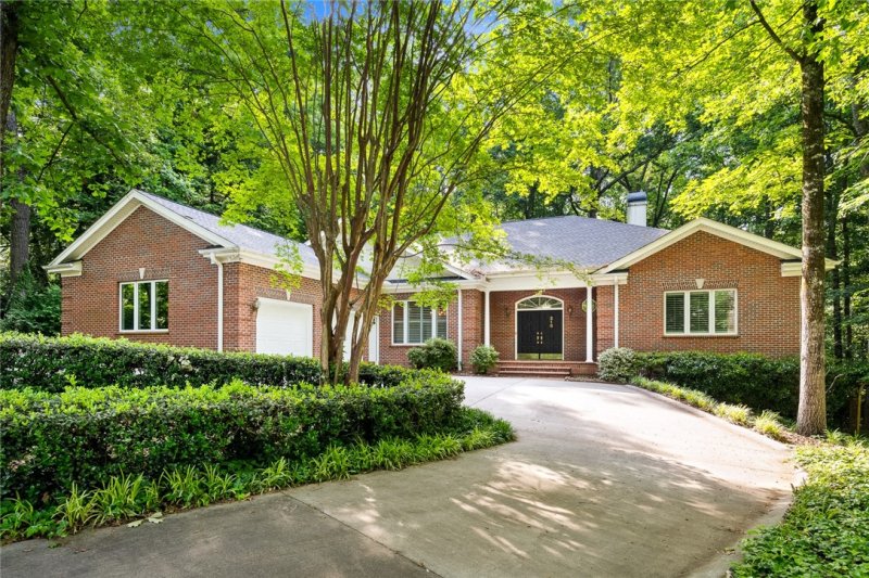 218 Riggs Drive