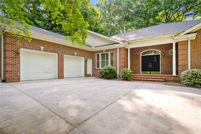 Property image 3 at 218 Riggs Drive, Clemson, SC 29631