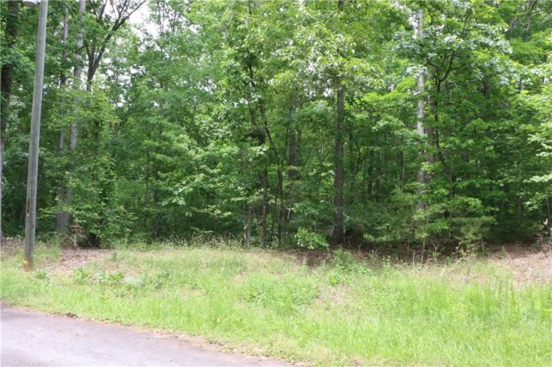 Property image 2 at 110 Quail Hollow Drive, Westminster, SC 29693