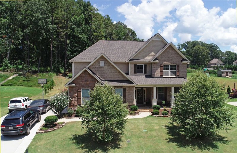 145 Waltzing Vine Lane