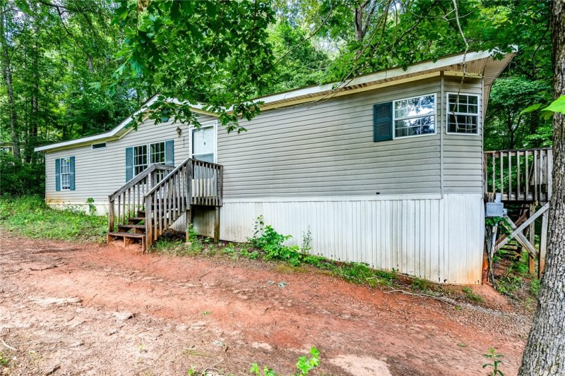 Property image 2 at 208 Georgetown Drive, Liberty, SC 29657