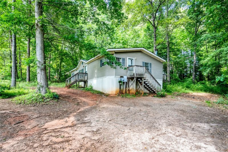 Property image 3 at 208 Georgetown Drive, Liberty, SC 29657