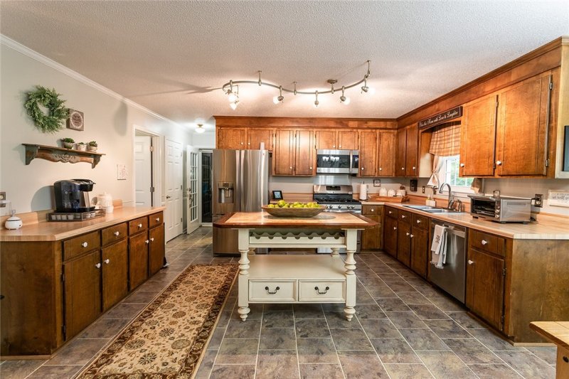 Property image 3 at 803 Cely Road, Easley, SC 29642