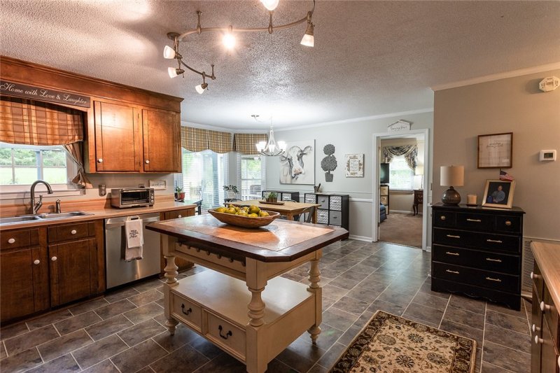 Property image 5 at 803 Cely Road, Easley, SC 29642