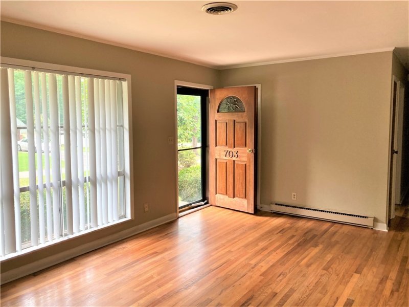 Property image 4 at 703 Woodland Drive, Pendleton, SC 29670