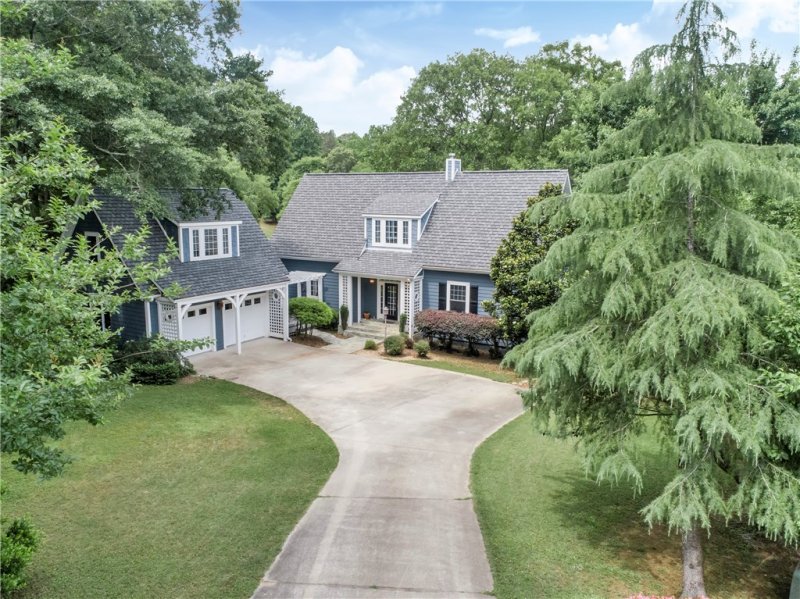 Property image 3 at 4608 Barn Hill Drive, Seneca, SC 29678