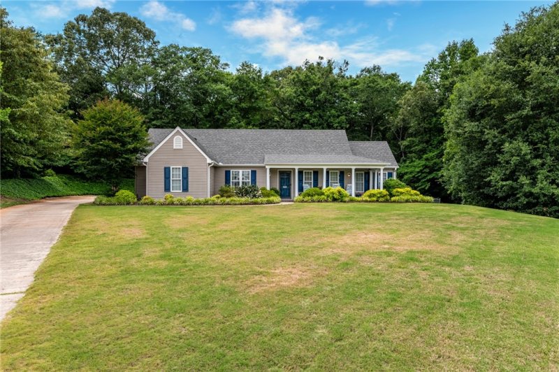 Property image 2 at 540 Patriot Way, West Union, SC 29696