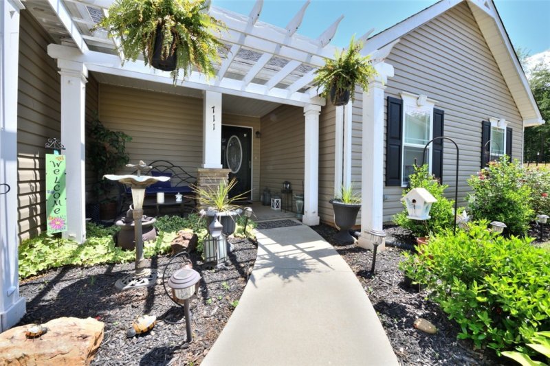 Property image 3 at 711 Nobleman Court, West Union, SC 29696