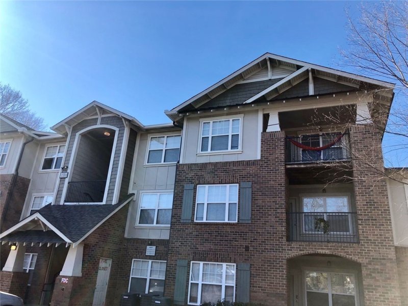 833 Old Greenville Highway