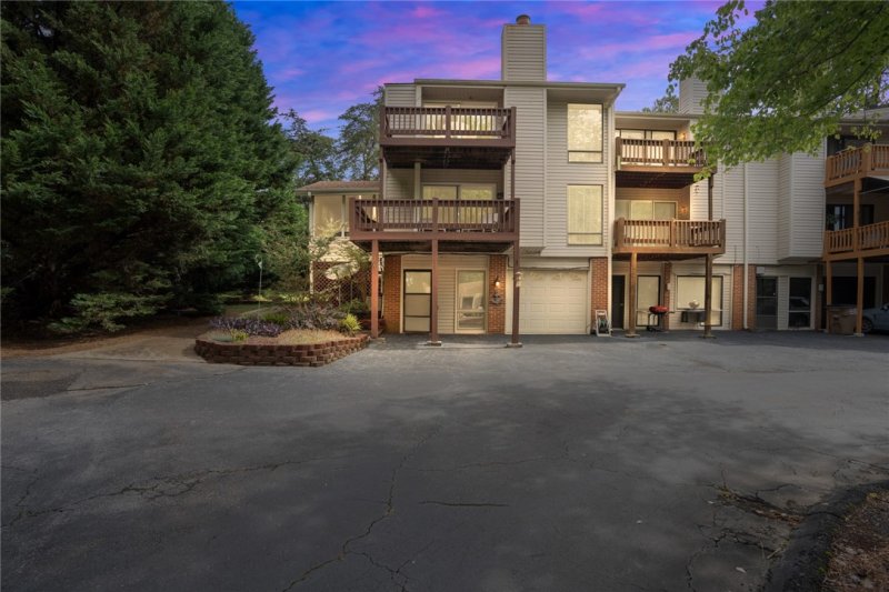 3061 Springfield Villas