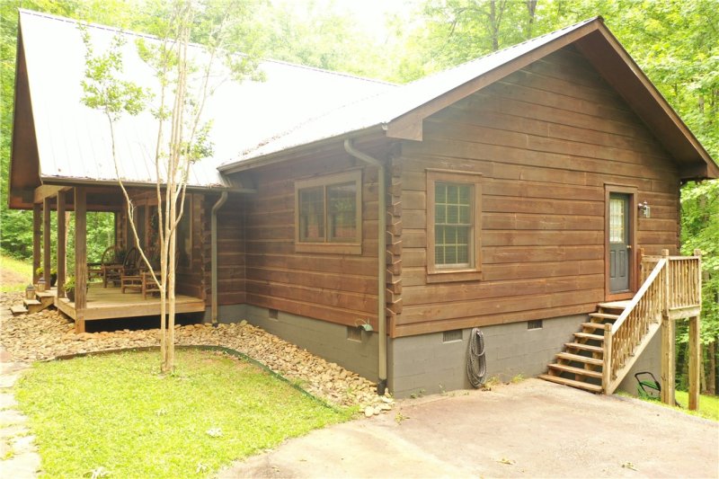 113 Bluebird Lane