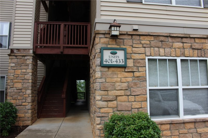 Property image 3 at 423 Harts Cove Way, Seneca, SC 29672
