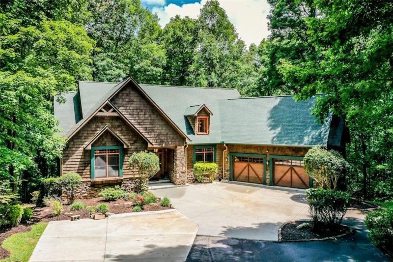 Property image 2 at 112 Julie Way, Pickens, SC 29671