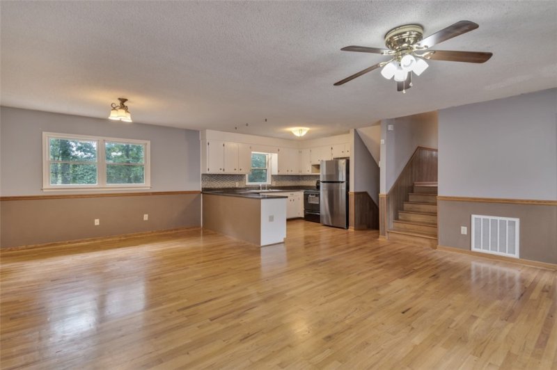 Property image 3 at 106 Shady Lane, Seneca, SC 29678