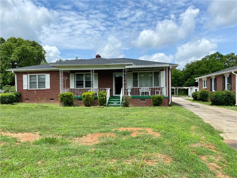 Property image 2 at 603 Harper Street, Honea Path, SC 29654