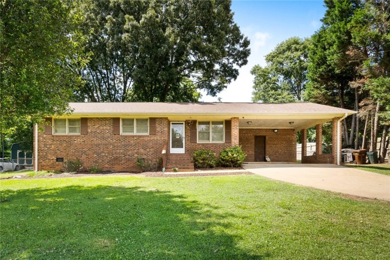 Property image 4 at 202 Carswell Drive, Anderson, SC 29624