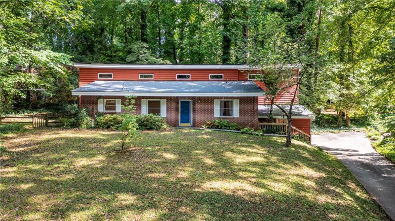 Property image 2 at 404 Rock Creek Road, Clemson, SC 29631