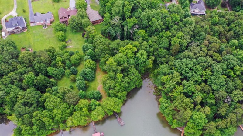 Property image 3 at 211 Lakefront Road, Townville, SC 29689