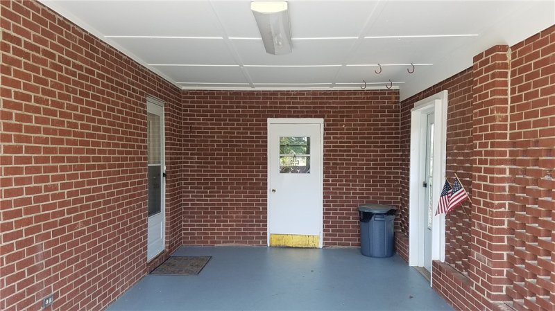 Property image 4 at 4085 Brookfield Drive, Seneca, SC 29672