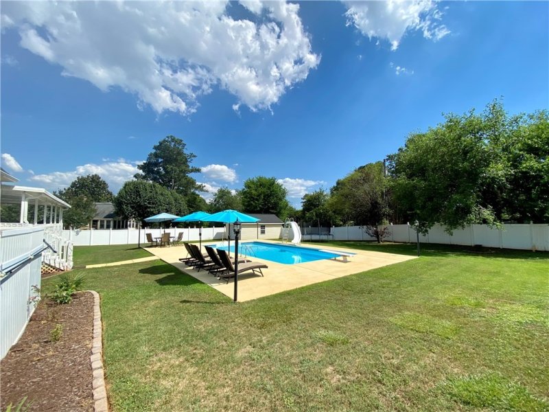 Property image 3 at 704 Regency Circle, Anderson, SC 29625