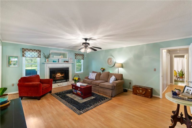 Property image 4 at 303 Old Colony Court, Anderson, SC 29621