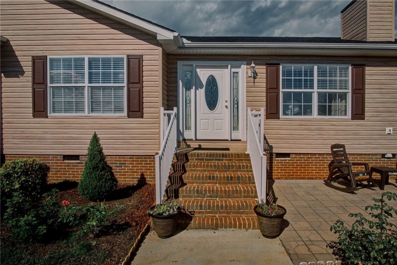 Property image 3 at 1903 Queen Drive, Walhalla, SC 29691