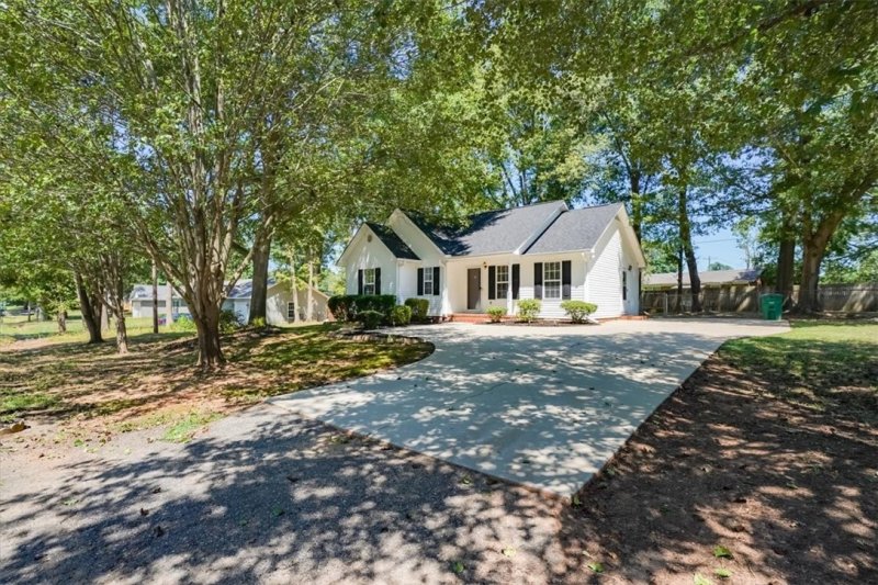 Property image 3 at 206 Longview Drive, Williamston, SC 29697