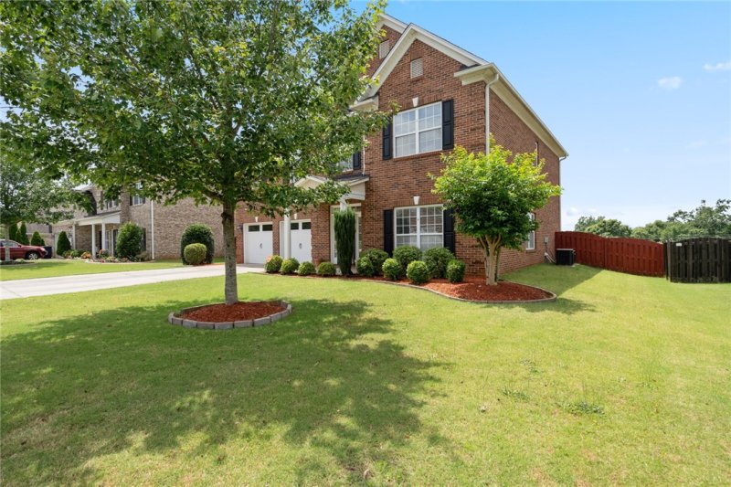 Property image 3 at 11 Fawn Hill Drive, Anderson, SC 29621