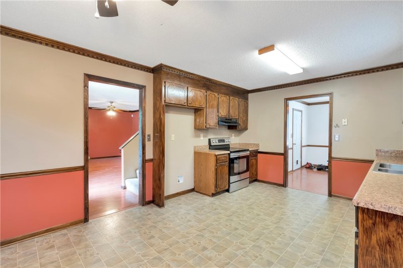 Property image 3 at 348 Springdale Avenue, Liberty, SC 29657