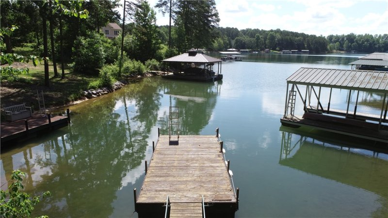Property image 5 at 200 Bimini Drive, Seneca, SC 29672