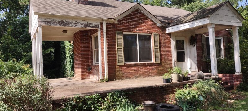 Property image 2 at 4038 Sunset Drive, Seneca, SC 29672