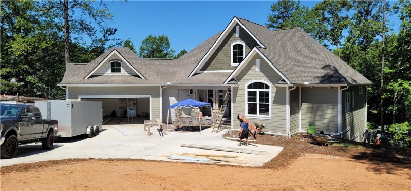 604 Pine Court