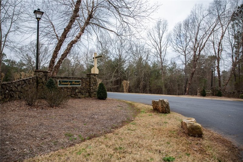 Property image 2 at 203 Sandy Point Drive, Anderson, SC 29625