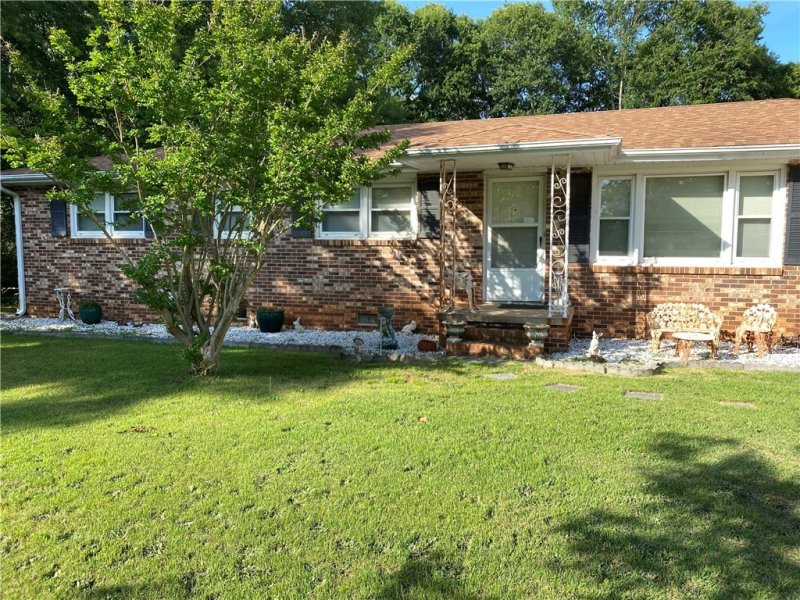 Property image 2 at 501 Jasmin Drive, Anderson, SC 29626