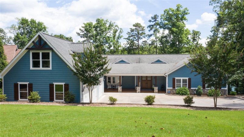 118 Pointe Harbor Drive
