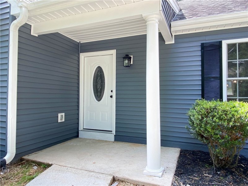 Property image 3 at 420 Sherwood Drive, Seneca, SC 29678